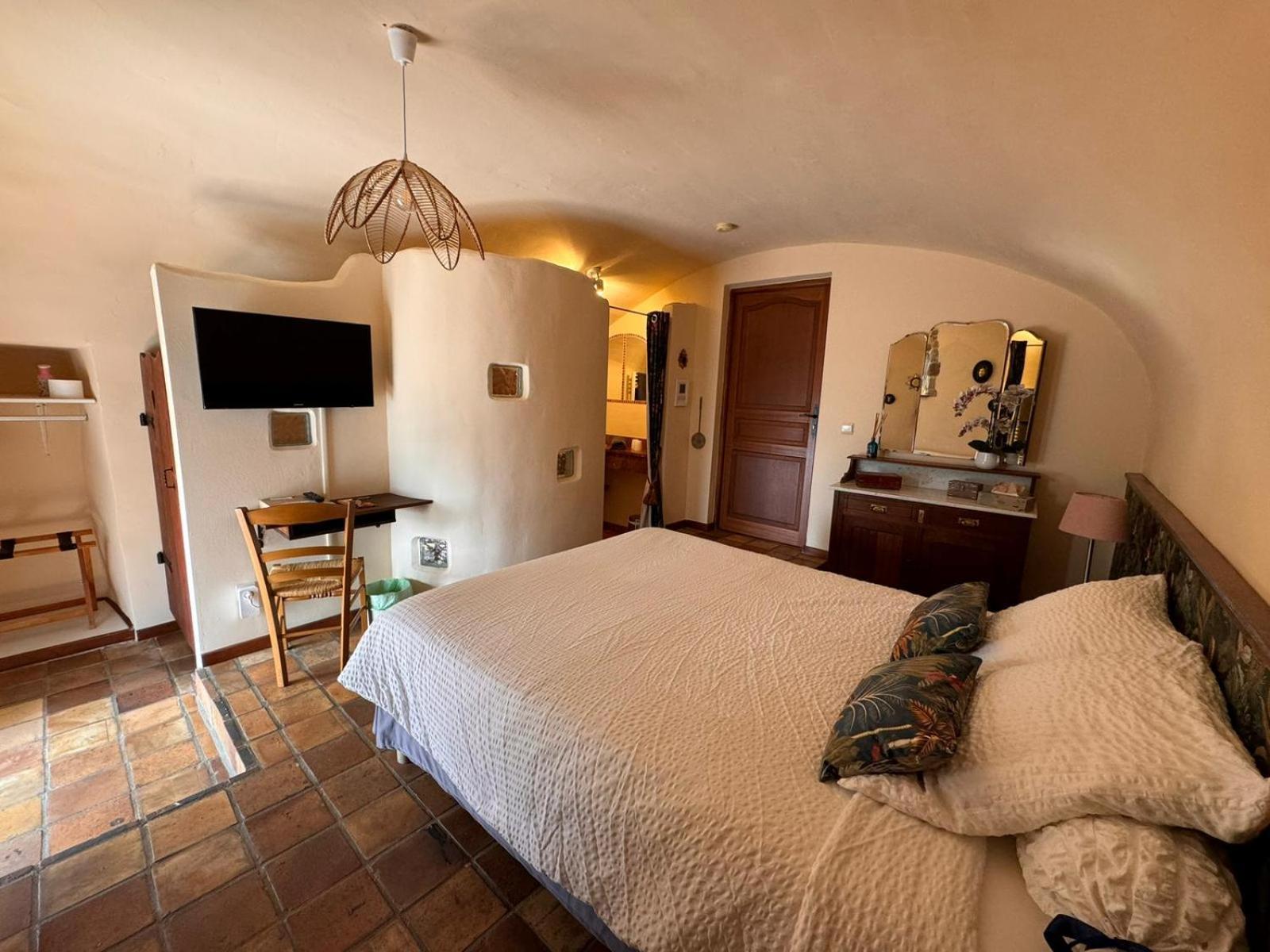 Maison Des Etoiles D'hotes Adult Only * Verrieres (Aveyron)